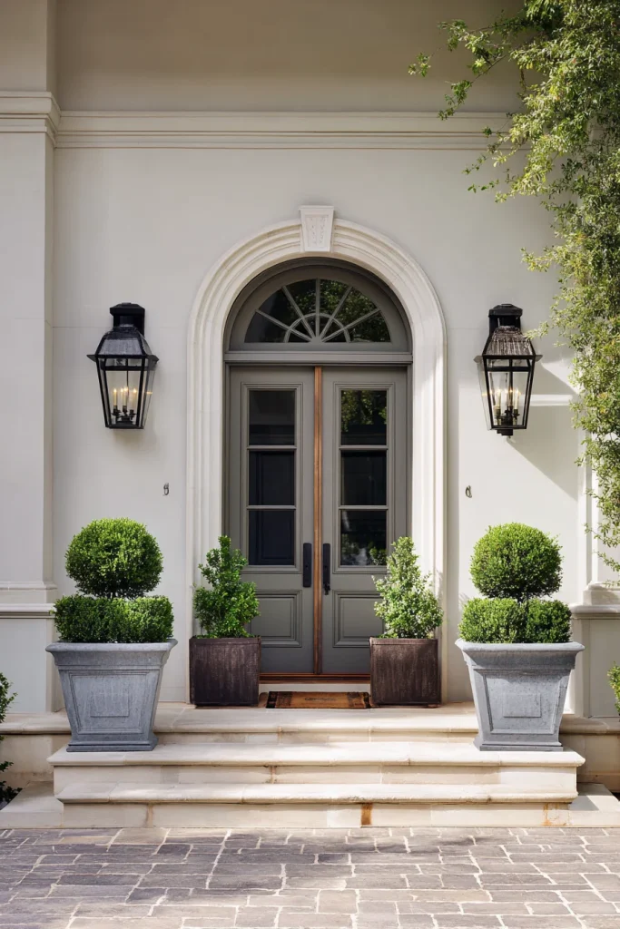 Use Symmetrical Planters