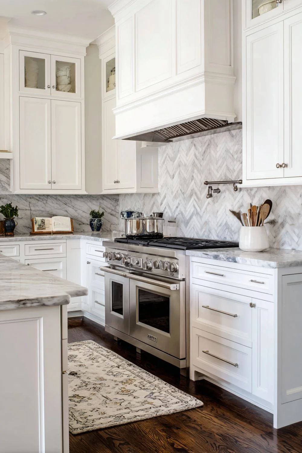 kitchen backsplash ideas white cabinets